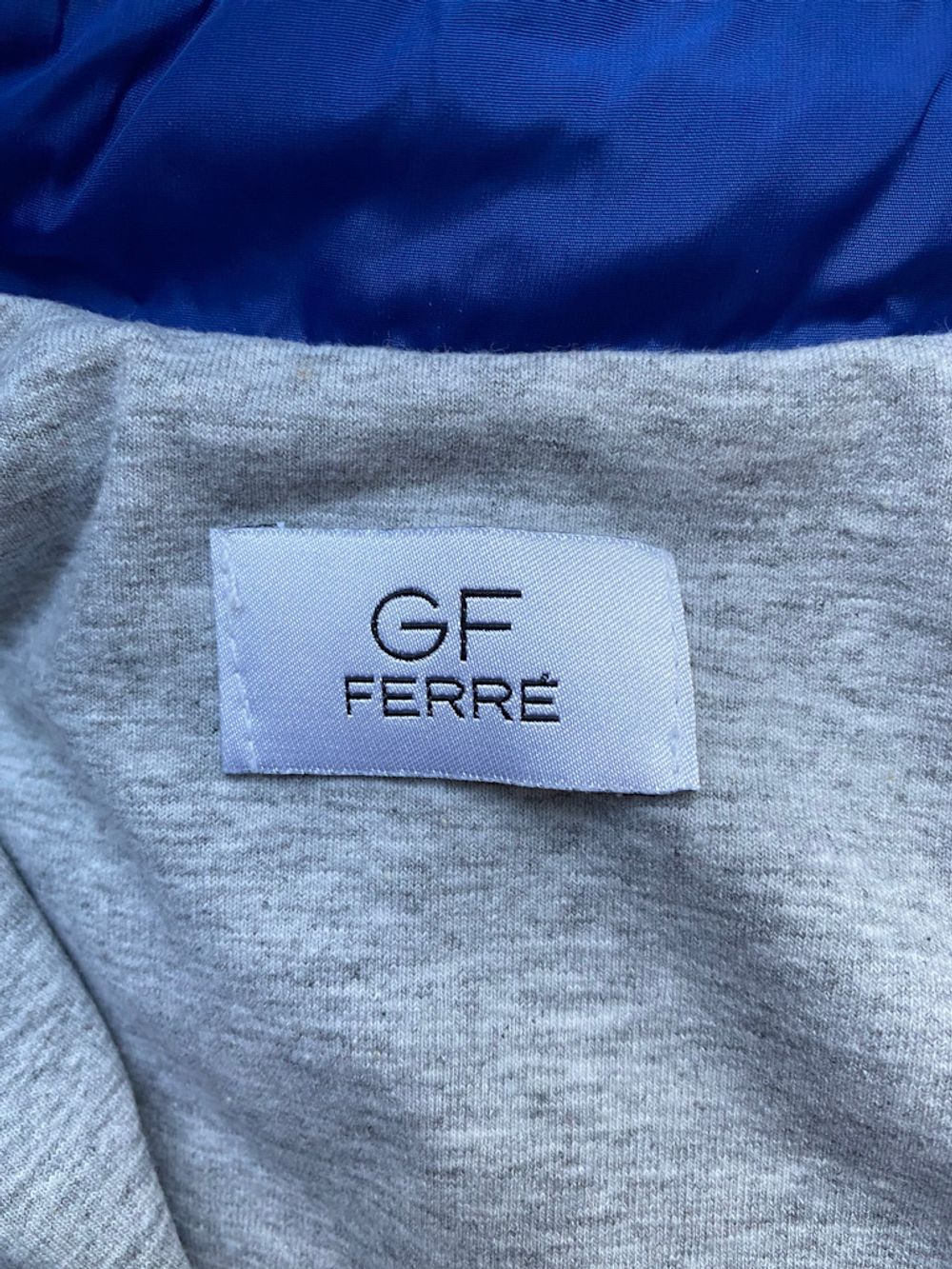 Ветровка GF Ferre, 92