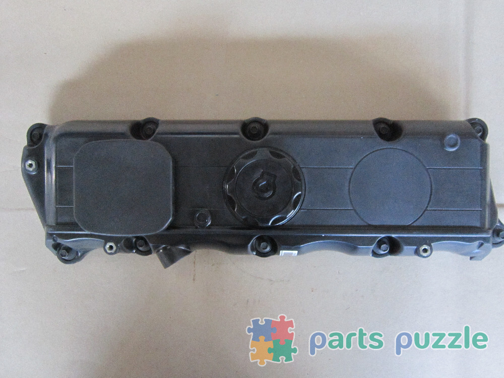 Крышка клапанная в сборе / CYL.HEAD COVER АРТ: T426695