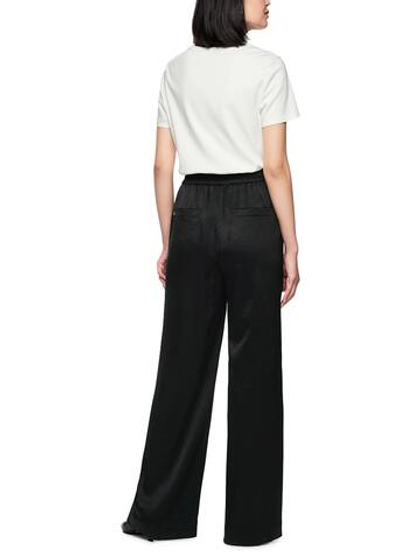 Marc Cain Брюки из струящейся ткнаи с защипами