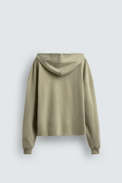 ZARA ТОЛСТОВКА С ЭФФЕКТОМ ПОТЕРТОСТИ И ПРИНТОМ, ЗЕЛЕНОВАТЫЙ