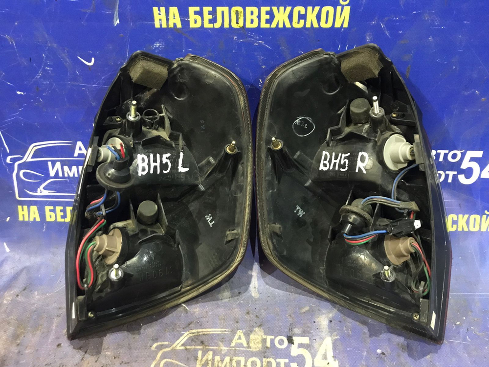 Стоп левый SUBARU LEGACY 1998-2003