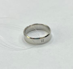 Кольцо из серебра с фианитами