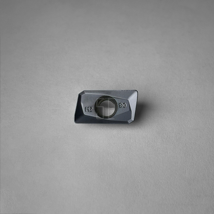 APMT1604PDER-M2 FE2330Y  Пластина фрезерная