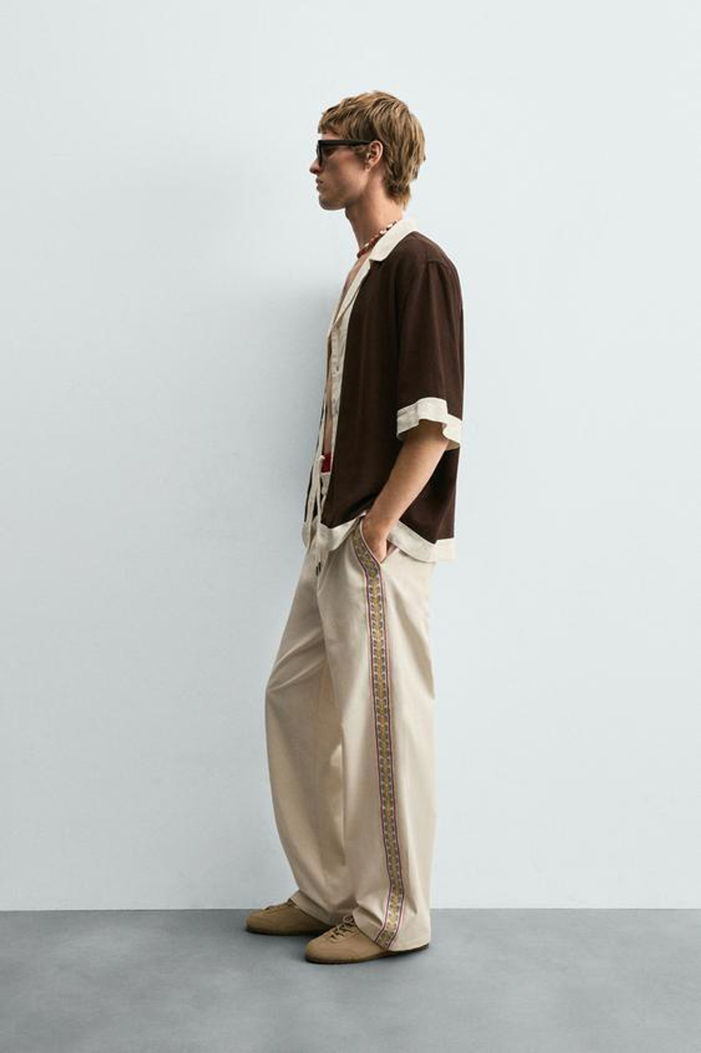 ZARA БРЮКИ С ВЫШИТЫМИ ЛАМПАСАМИ, ЭКРЮ