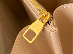 Louis Vuitton Petite Valise