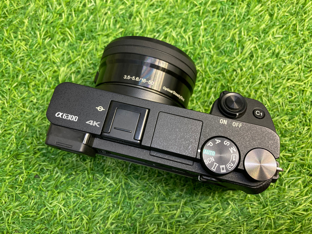 Sony A6300 kit 16-50mm (9.700 кадров)
