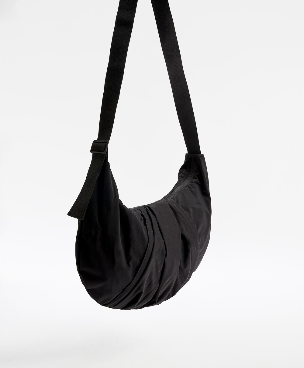 OYSHO Сумка через плечо овальной формы, черный