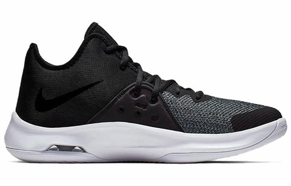 Кроссовки Nike Air Versitile 3