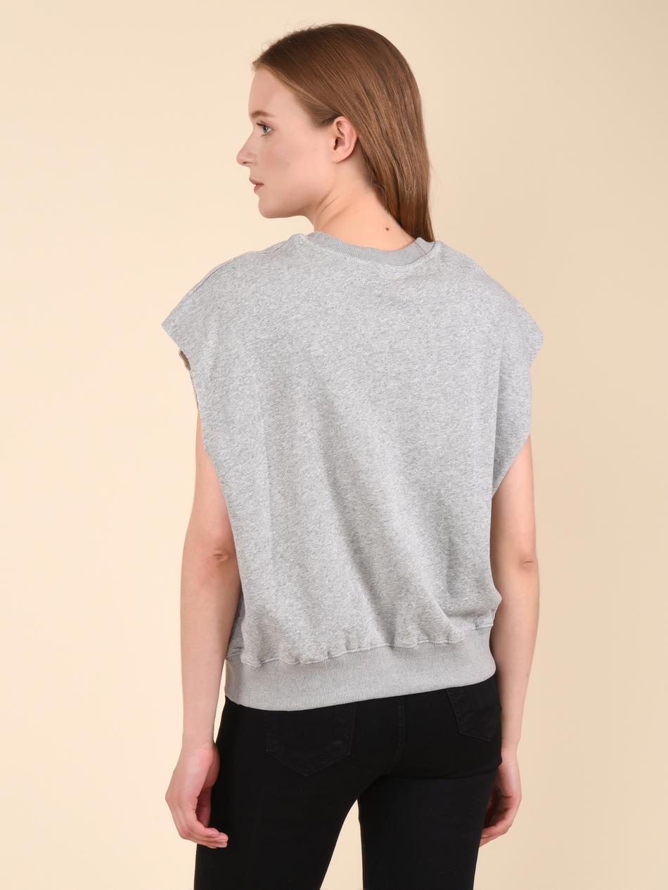 Жилет женский спортивный