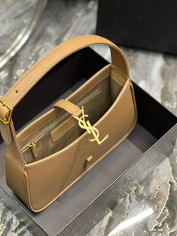 Saint Laurent Le 5 à 7 Hobo Bag