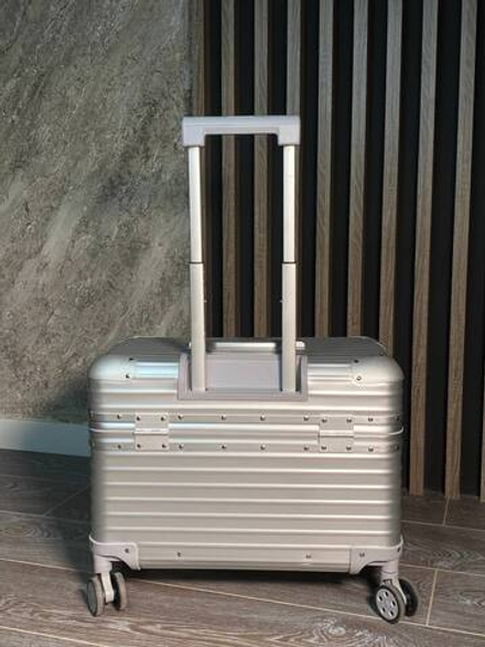 Чемодан Rimowa