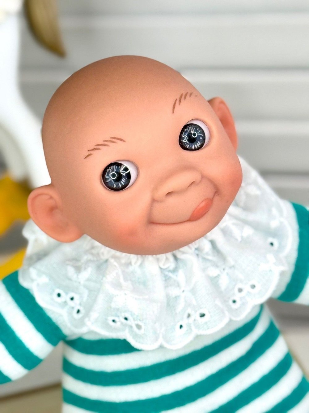 Кукла LAMAGIK мягконабивная 23см Caritas (304U3)