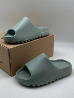 Слиперы Yeezy