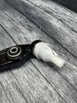 Передний Поперечный рычаг BMW X5 31126864821