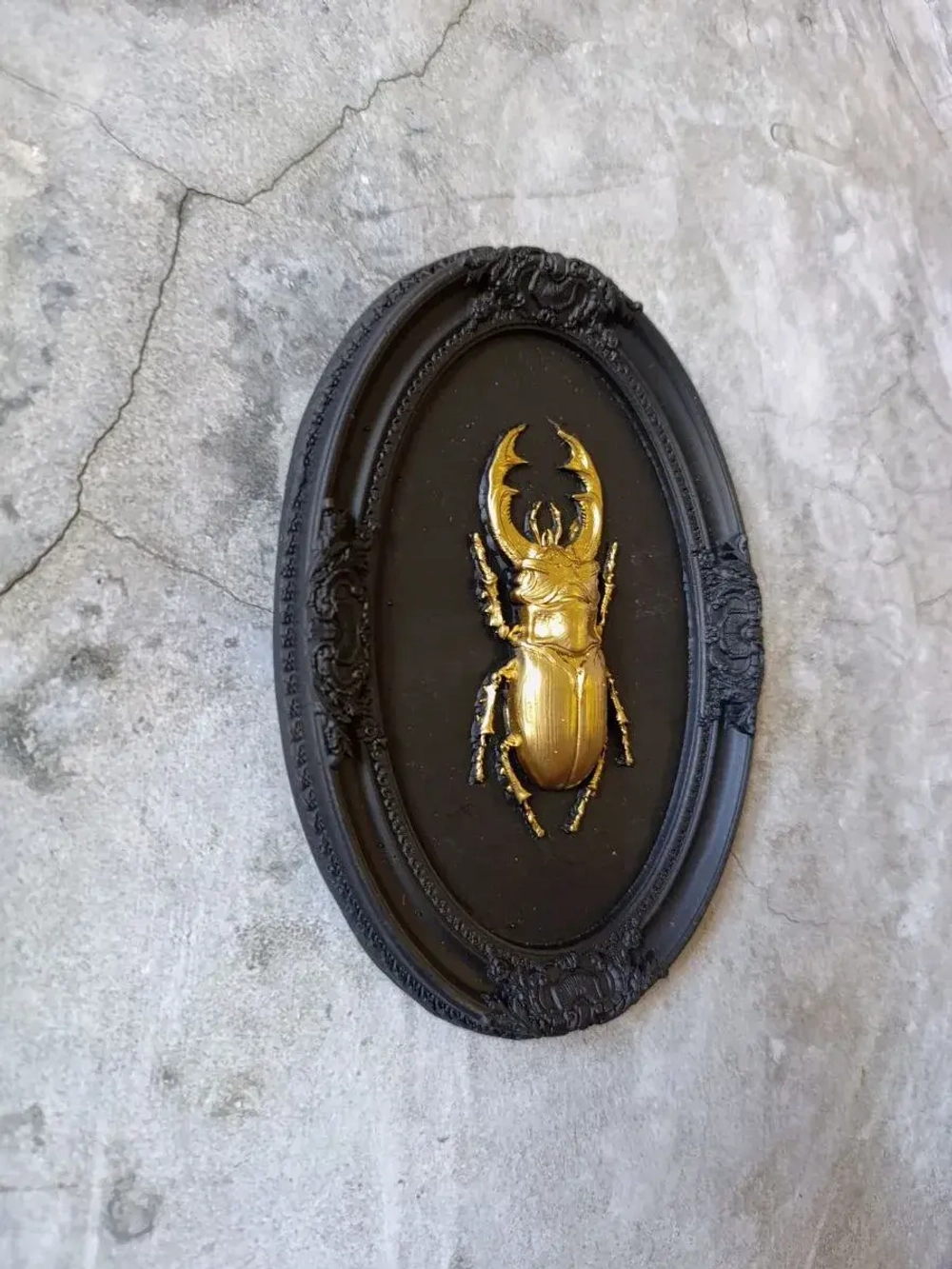 Барельеф на стену из гипса Жук олень