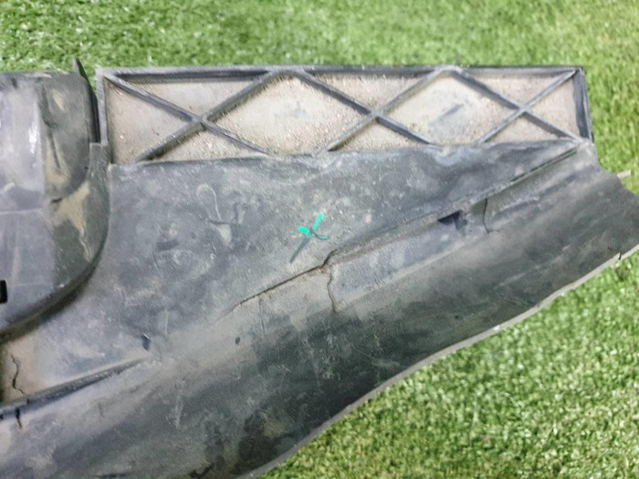 Воздуховод радиаторов нижний BMW X5 G05 (2018-н.в.)