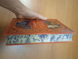 М.А. Булгаков "Мастер и Маргарита" Книга в кожаной обложке, красная