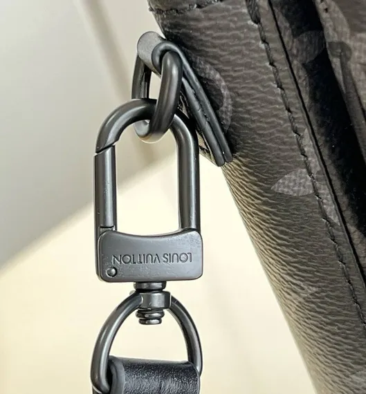 Бумажник Louis Vuitton S-lock Vertical Wearable темно-серый
