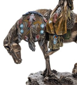 Veronese WS-473 Статуэтка «Индеец с трофеем»