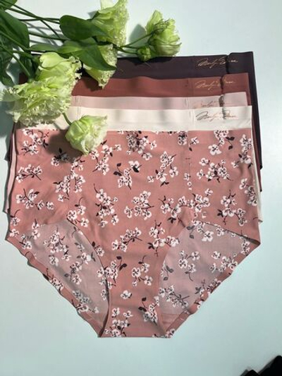 Набор из 5 бесшовных трусиков: в цветочек и 4 однотонных (Размер: M) (Цвет: бежевый)