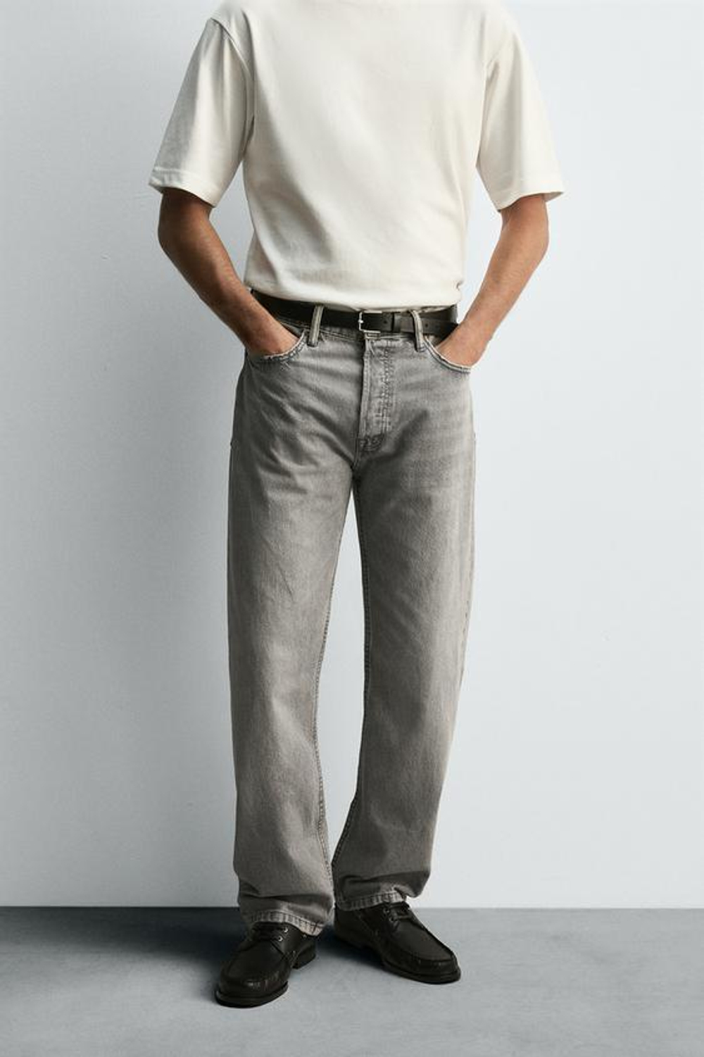 ZARA ДЖИНСЫ STRAIGHT FIT, СЕРЫЙ