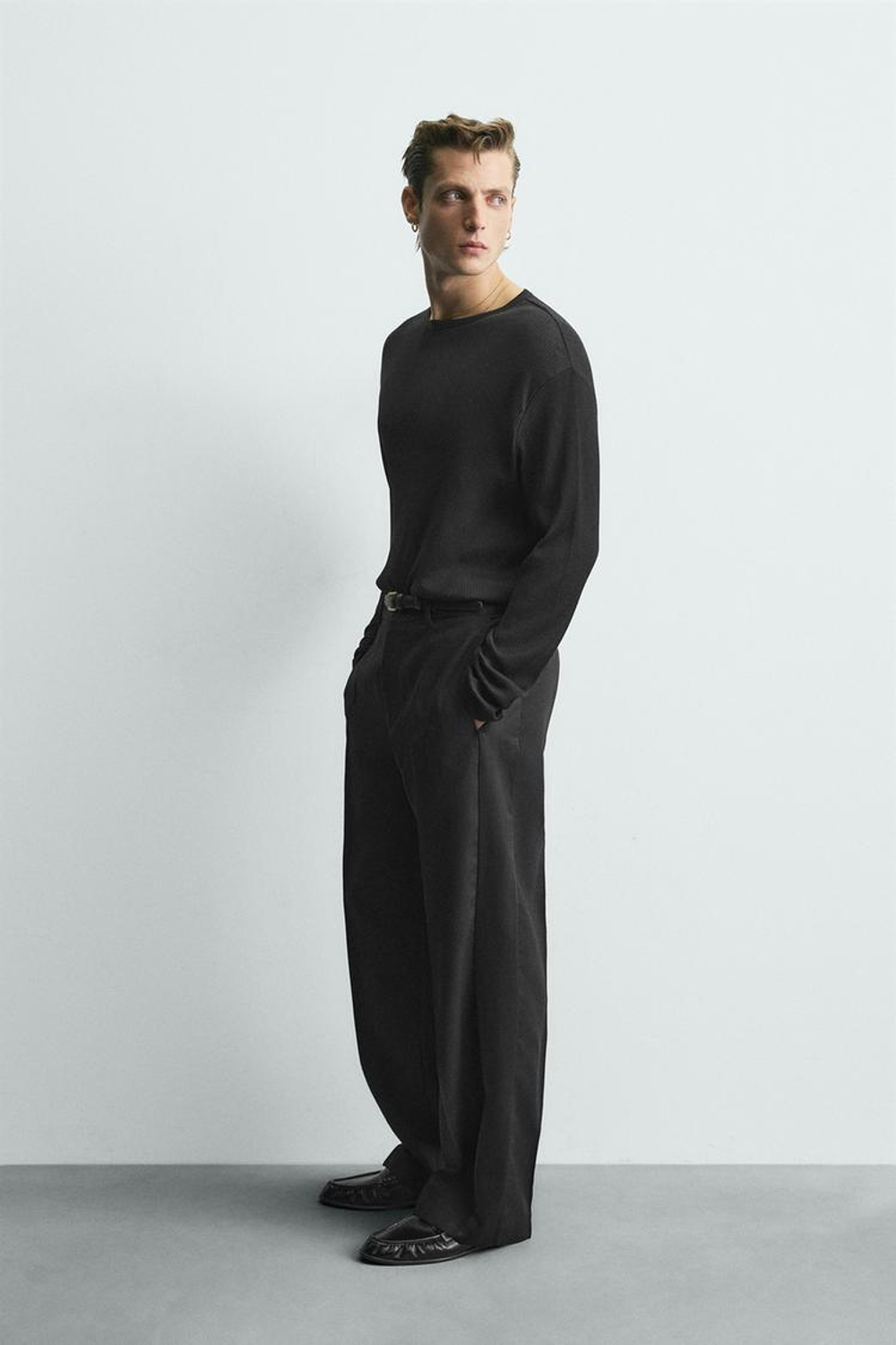 ZARA ЛЕГКАЯ ФУТБОЛКА, ЧЕРНЫЙ