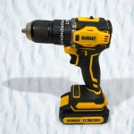 DeWalt Дрель-шуруповерт, 18 В, 55 Нм, 2 АКБ