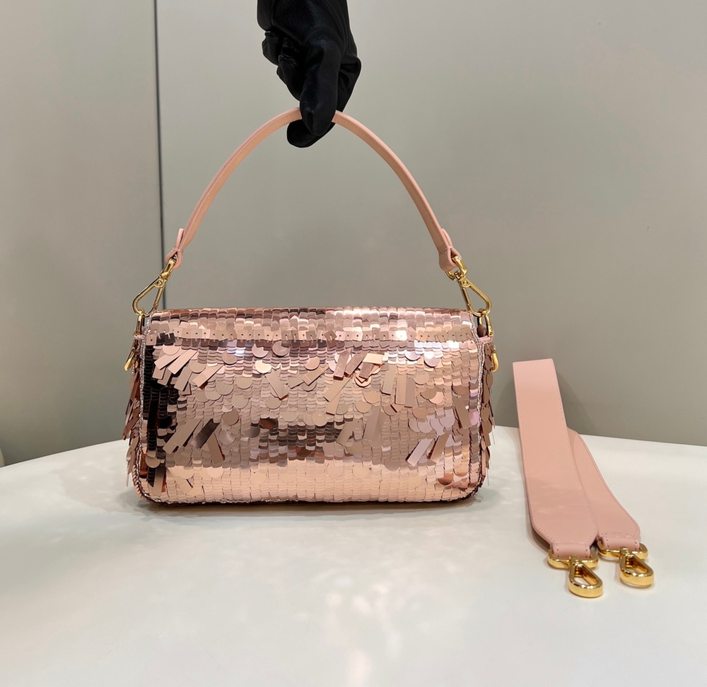 Fendi Baguette 27 cm