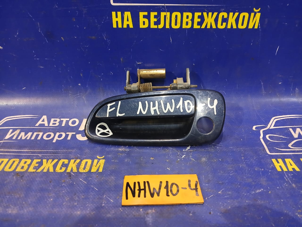 Ручка двери передней левой внешняя TOYOTA PRIUS 1998