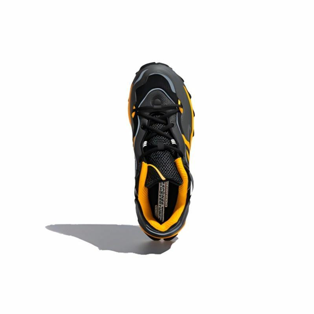 Кроссовки Adidas Response