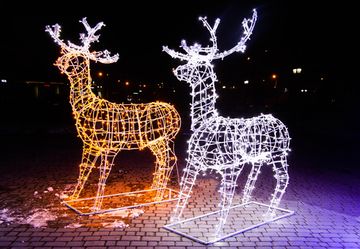 Светодиодный олень 210 см