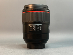 Canon EF 85mm 1.4L IS USM