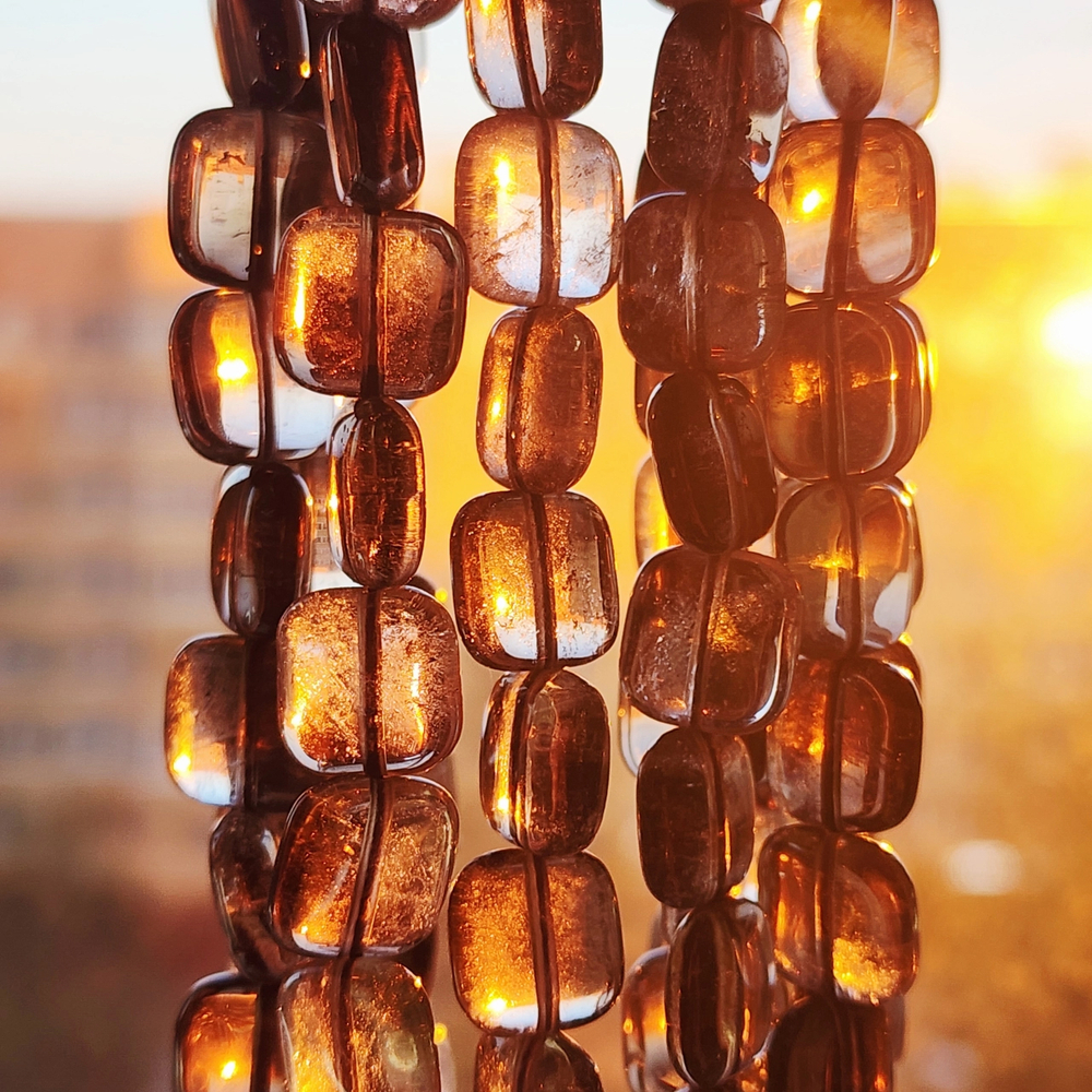 Дымчатый кварц (раухтопаз), бусина квадратик 12мм, цена за нить 12см