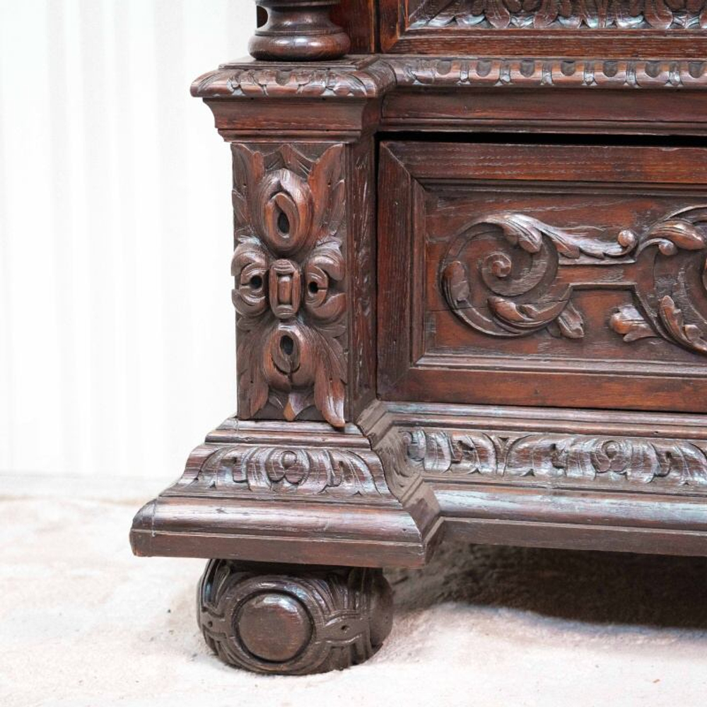 Витрина в стиле Ренессанс