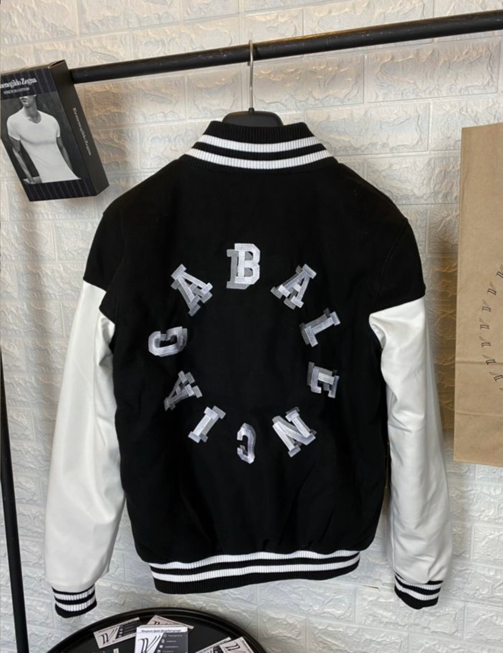 Бомбер куртка Balenciaga