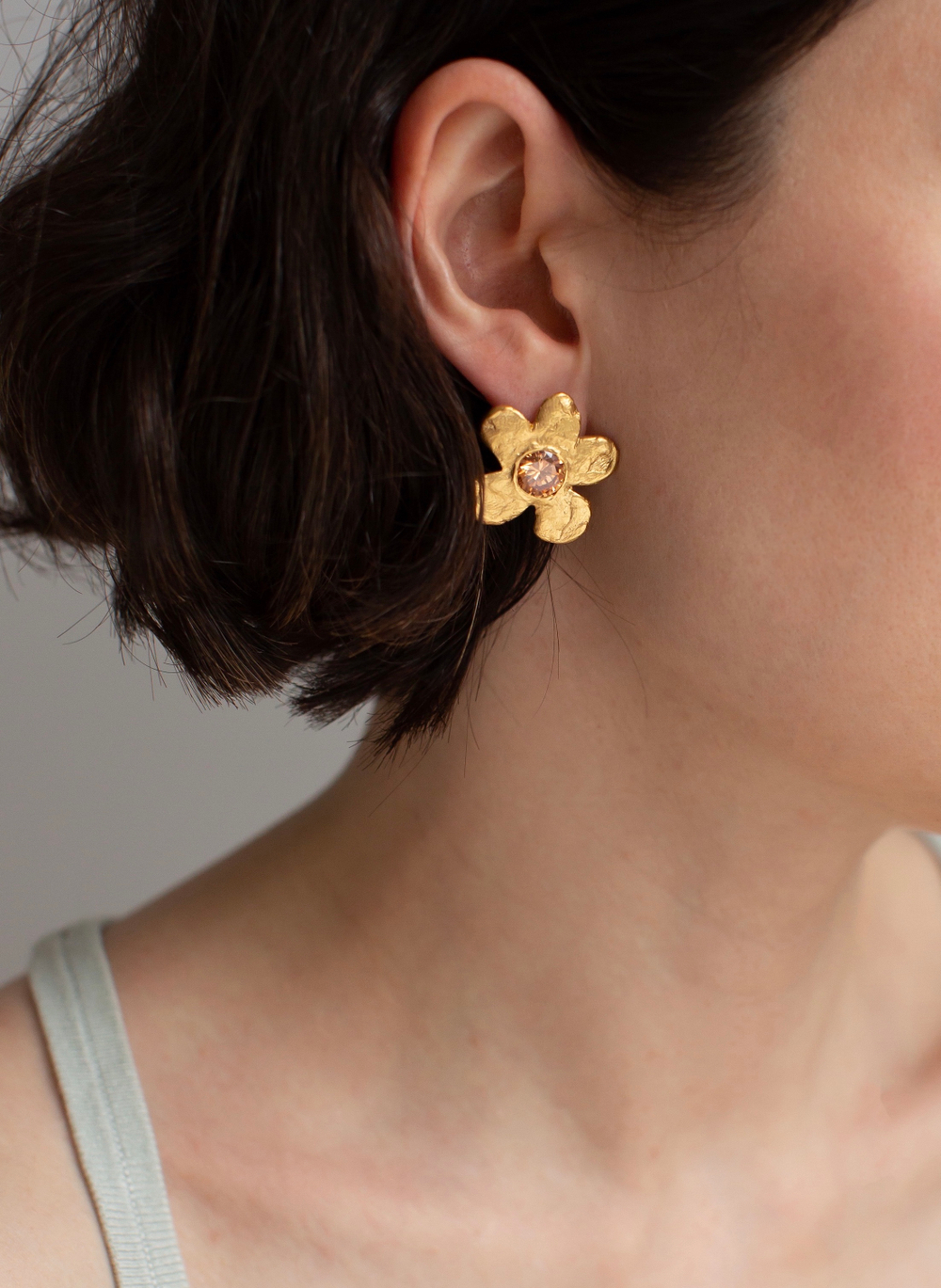 Gunga Серьги в виде больших цветов