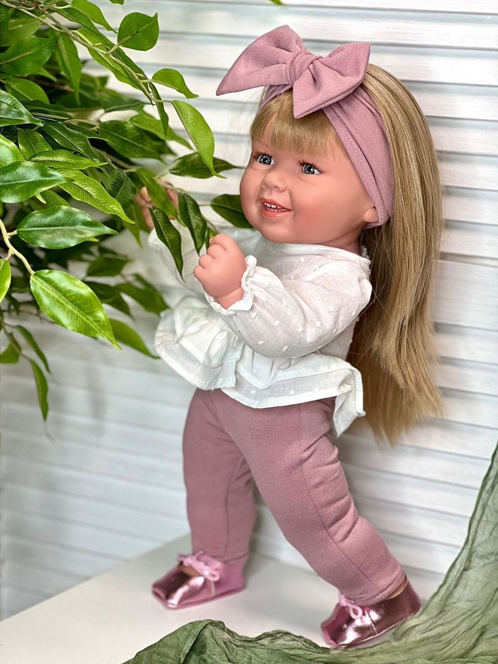 Кукла Manolo Dolls виниловая Diana 47см в пакете (7275)