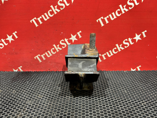 Подушка двигателя передняя