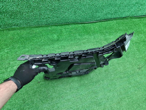 Кронштейн бампера левый BMW 3er G20 (2018-2022)