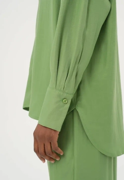 Удлинённая рубашка из модала