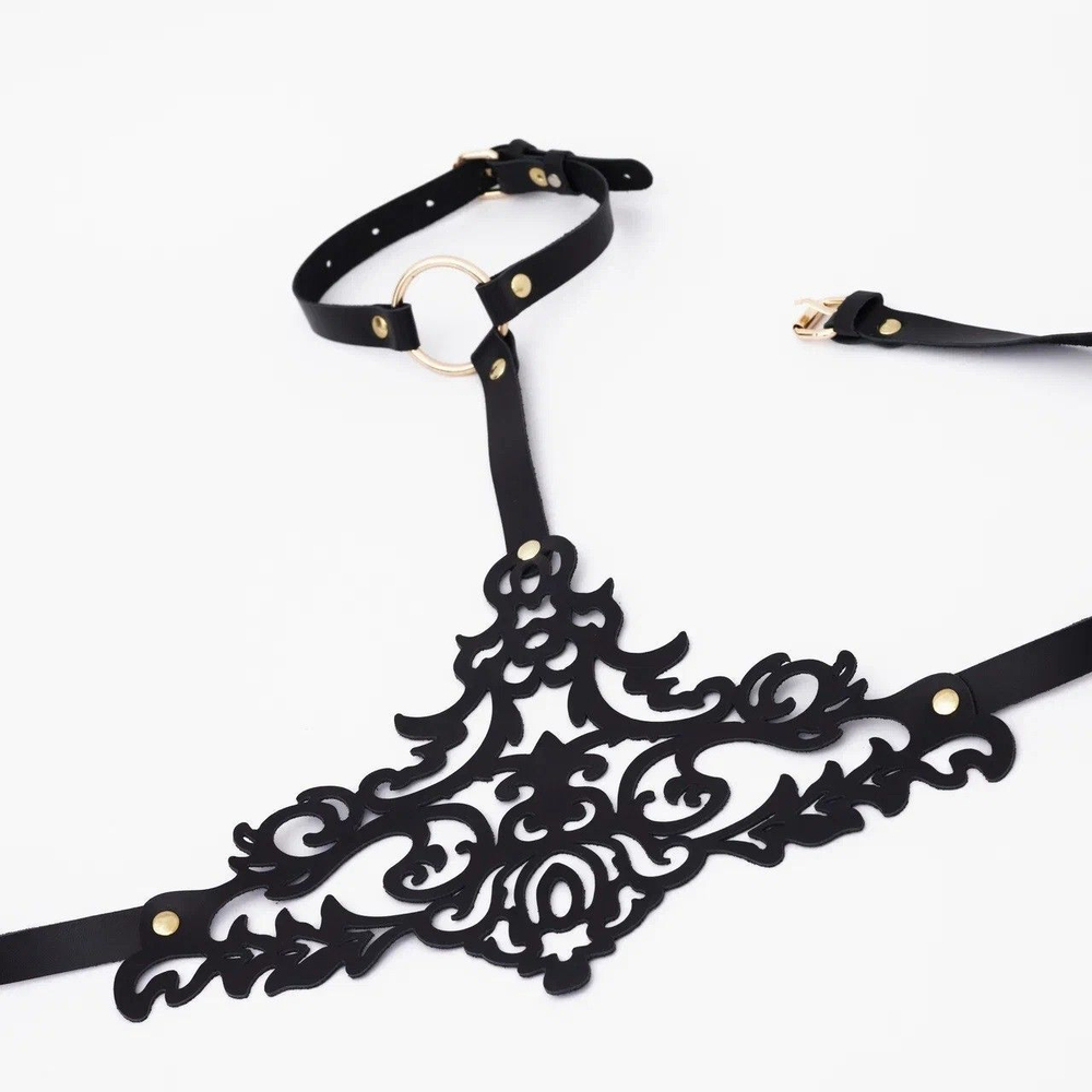 Черная резная портупея с золотистой фурнитурой (Цвет: черный с золотистым)