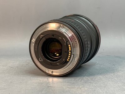 Canon EF 17-40mm 4L USM пыль внутри объектива