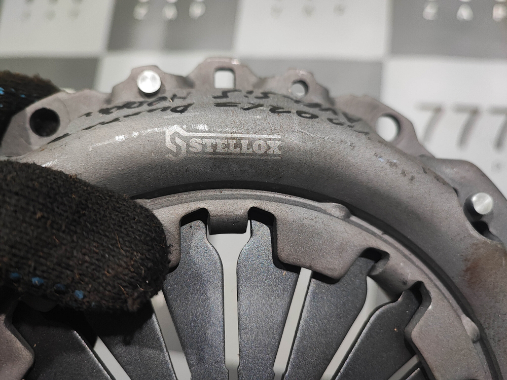 Корзина сцепления 206 207 307 307 C2 C3 C4 Новый 0701105SX