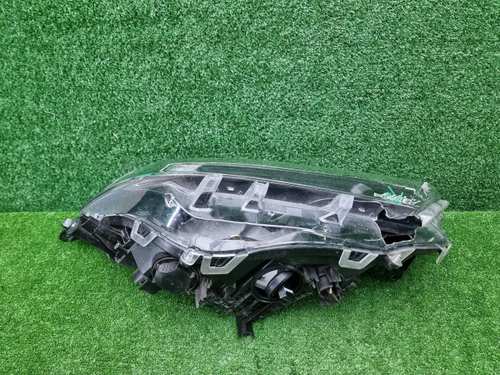 Фара правая Toyota RAV4 5 XA50 (2018-н.в.) LED