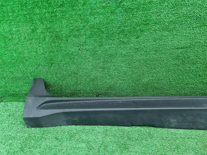 Накладка порога правая Volvo S90 (2016-н.в.)