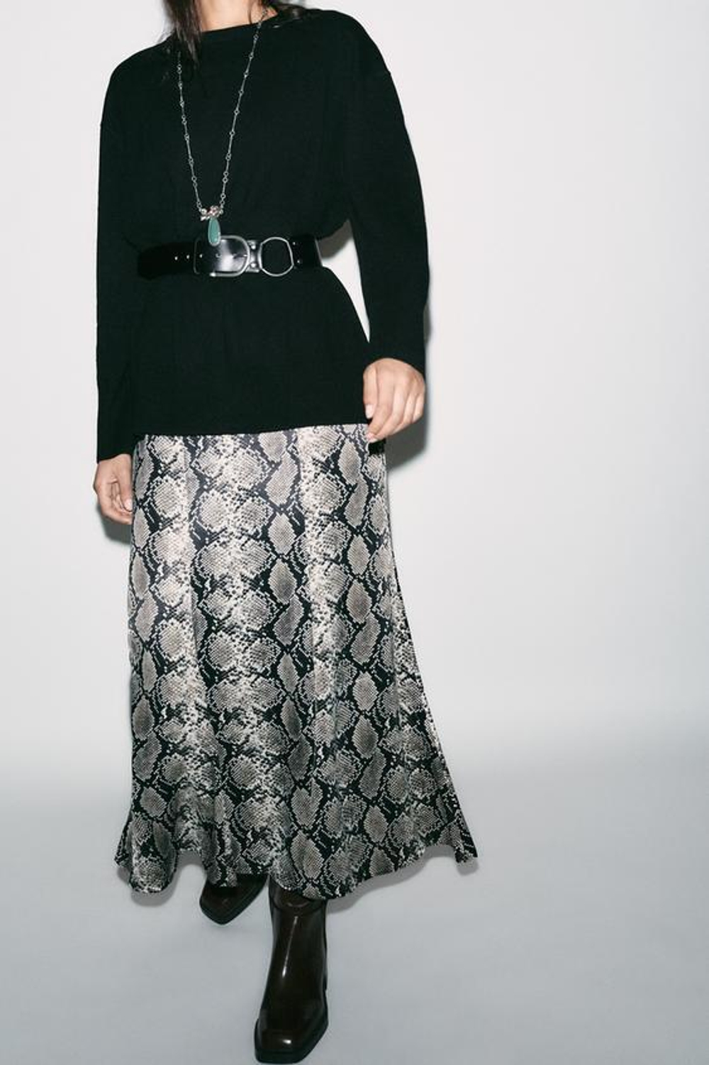ZARA АТЛАСНАЯ ЮБКА МИДИ С АНИМАЛИСТИЧЕСКИМ ПРИНТОМ, ЗМЕИНЫЙ ПРИНТ