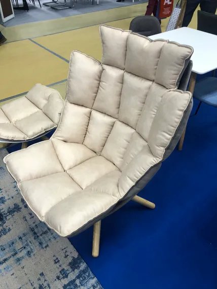 Кресло Hush с двусторонней подушкой, бежевое с серым