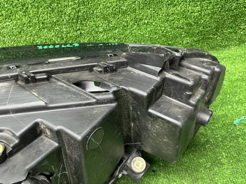 Битая Фара правая Geely Tugella (2019-2024) LED