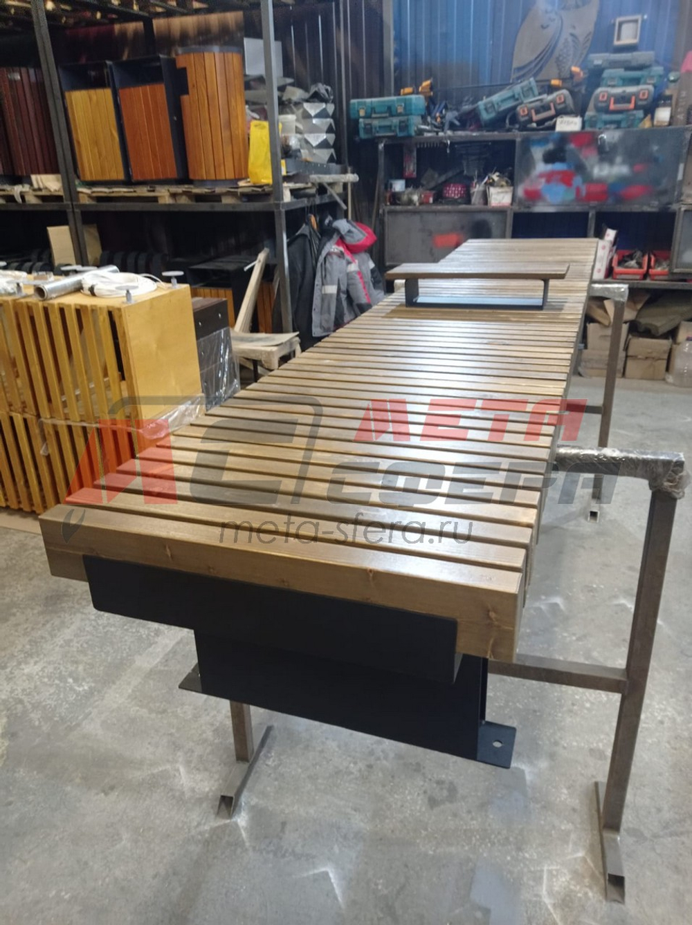 Лавка Rail Road 03 с подлокотником