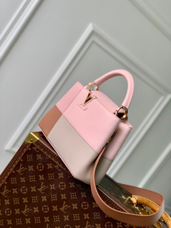 Louis Vuitton Capucines BB